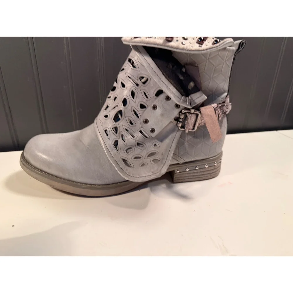 Lala Iaki Grey Studded Laser Cut Ankle Boots EU 40 Snakeskin Strap Buckle Zip